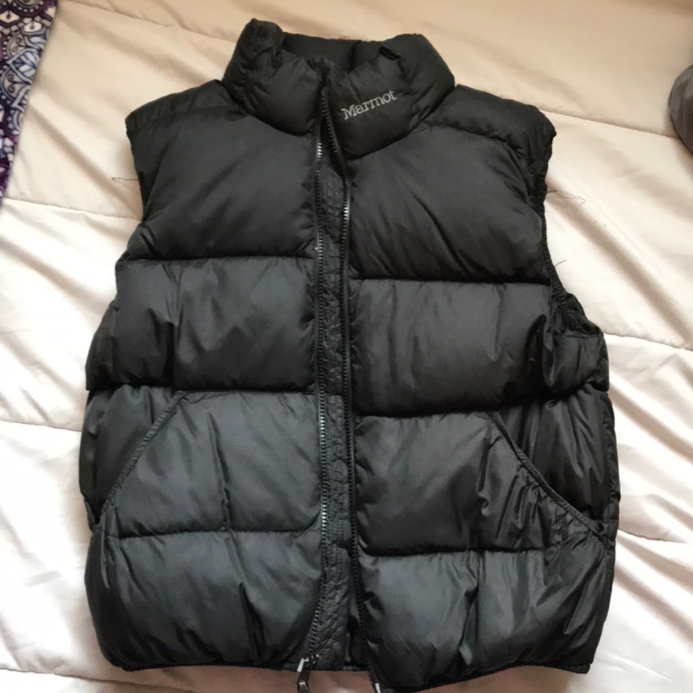 Black marmot puffy vest